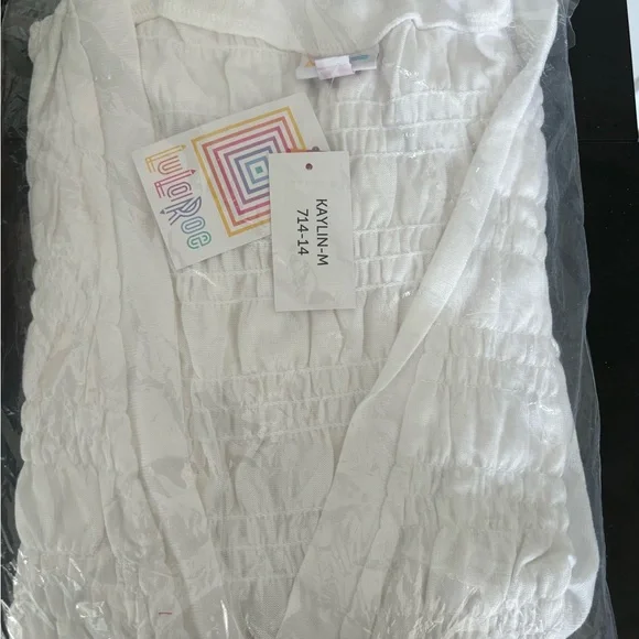 NWT LuLaRoe Kaylin Short Sleeve Cardigan. - Picture 2 of 3